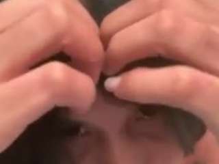 nikhollhottt