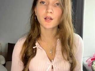 Mia live cam preview