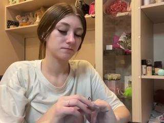 Zellawolfenbarger's live stream