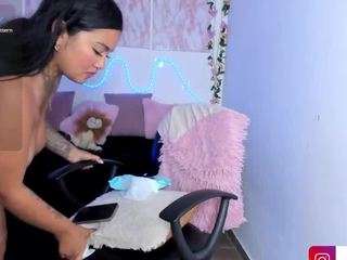 crazypily Live Webcam on CamSoda