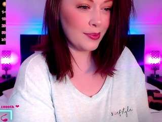 Live webcam model crystalcream on Soda Cams