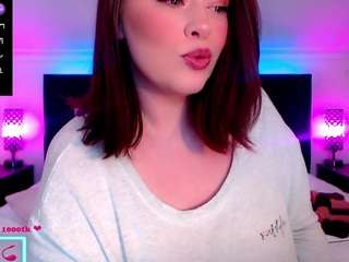 Live webcam model crystalcream on Soda Cams