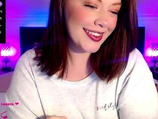 crystalcream Live Webcam on CamSoda