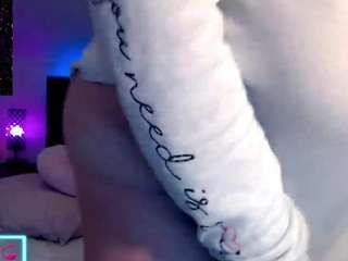 Live webcam model crystalcream on Soda Cams