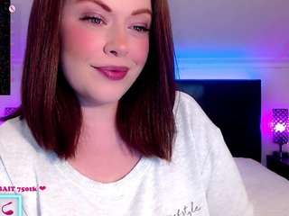 crystalcream's CamSoda show and profile