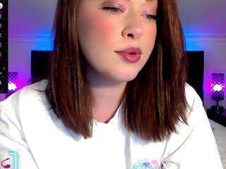 Live webcam model crystalcream on Soda Cams