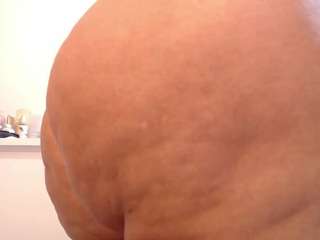 Live webcam model sammyboom on Soda Cams