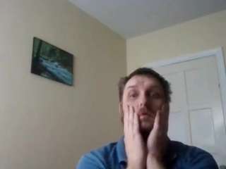Hardworkingsubmale live webcam