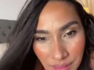 Live webcam model anierouse on Soda Cams