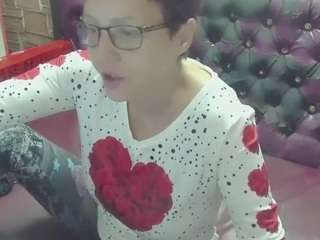 sexylily webcam
