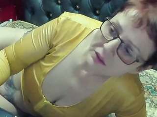 le modèle sexylily est en webcam porno dans un show sur le site camsoda, il possède les tags suivants: anal,ass,thong,tattoos,spanking,smoking,red hair,no drinking,mature,living room,lingerie,granny,glasses,genital piercings,gape,fingers,fingering,fetish,ass-to-mouth,asshole