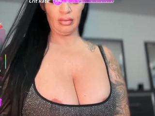 Live webcam model tiffanyfoxxx88 on Soda Cams