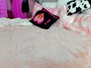 mileenakane Live Webcam on CamSoda