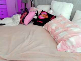 mileenakane Live Webcam on CamSoda