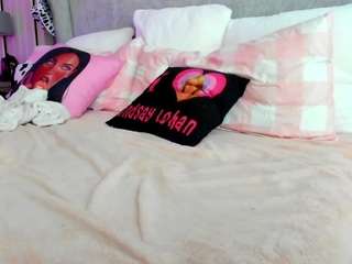 mileenakane Live Webcam on CamSoda