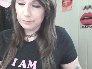 emberrayne Live Webcam on CamSoda