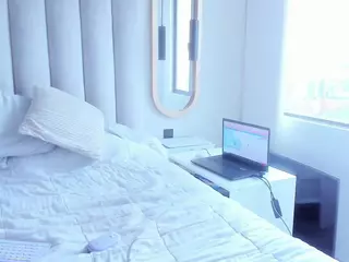 JANIA's Live Sex Cam Show