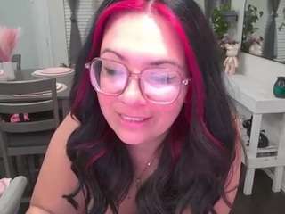 kinky-kris webcam model