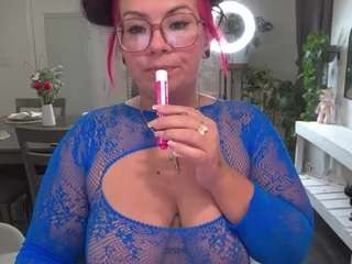 kinky-kris Live Webcam on CamSoda