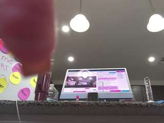 Live webcam model kinky-kris on Soda Cams