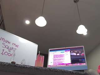 kinky-kris Sex Cam Show