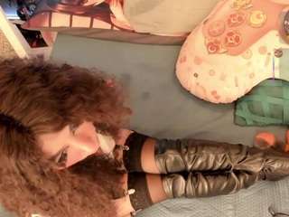 Live webcam model sexycoco20 on Soda Cams