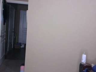 THaWHAMMER live webcam show