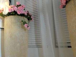 giannalove's CamSoda show and profile