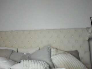 giannalove's CamSoda show and profile