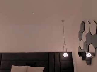 laylascarlett webcam model