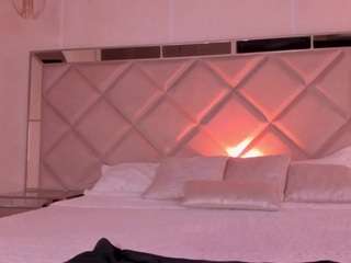 laylascarlett's CamSoda show and profile