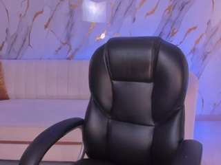 laylascarlett's CamSoda show and profile