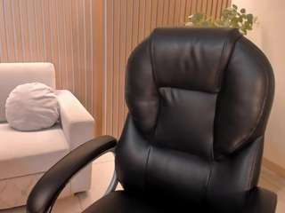 laylascarlett's CamSoda show and profile