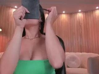 Bianca Pierce's Live Sex Cam Show