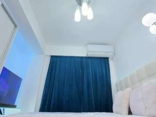scarletandtom Live Webcam on CamSoda