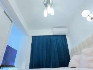 scarletandtom Live Webcam on CamSoda