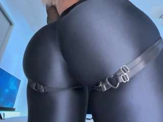 scarletandtom Live Webcam on CamSoda