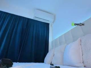 scarletandtom Live Webcam on CamSoda