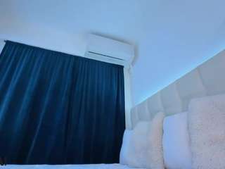 scarletandtom Live Webcam on CamSoda