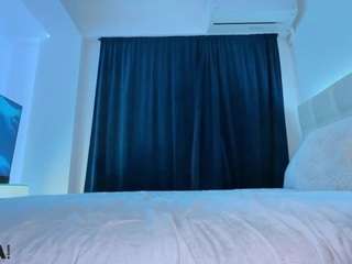 scarletandtom's CamSoda show and profile