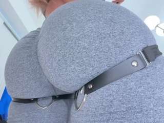 scarletandtom Live Webcam on CamSoda