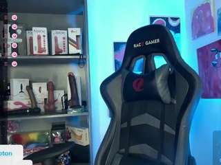 alesyahampton
