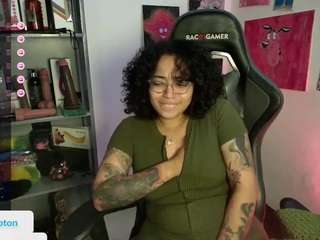alesyahampton
