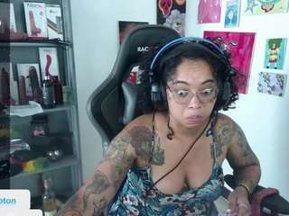 alesyahampton