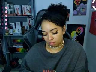 alesyahampton Live Webcam on CamSoda