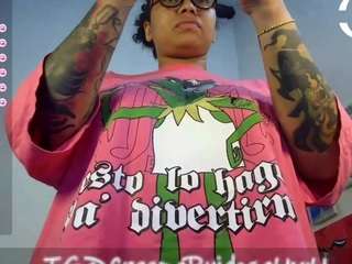 Live webcam model alesyahampton on Soda Cams