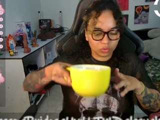 alesyahampton's CamSoda show and profile