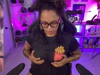 alesyahampton live cam preview