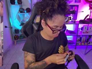 alesyahampton