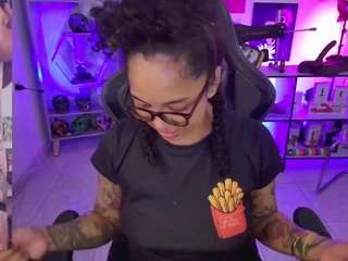 alesyahampton